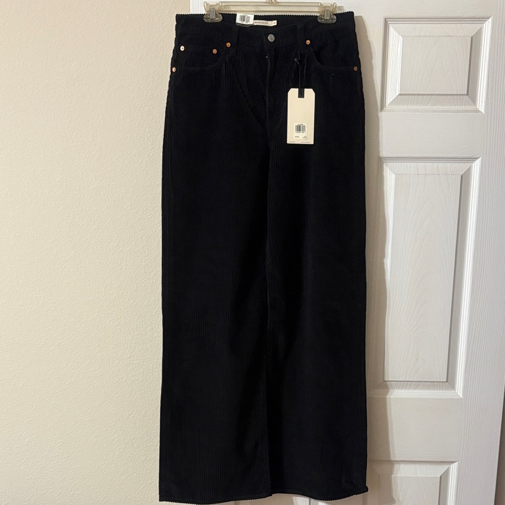 Levis Ribcage Black Wide Leg Corduroy Pants. 
Super High Rise.